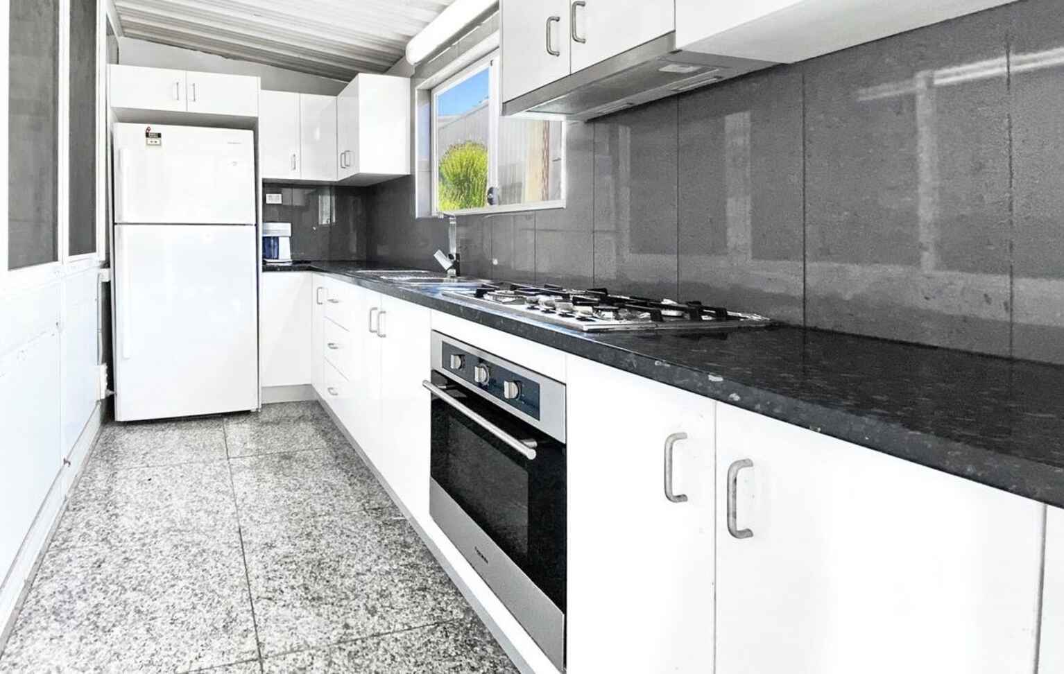 17 Orchid Road Old Guildford