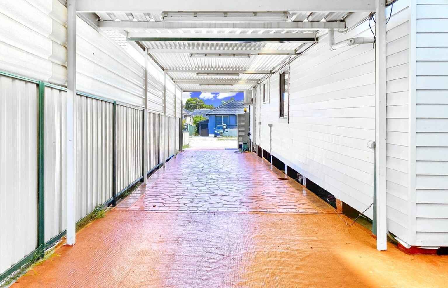 17 Orchid Road Old Guildford