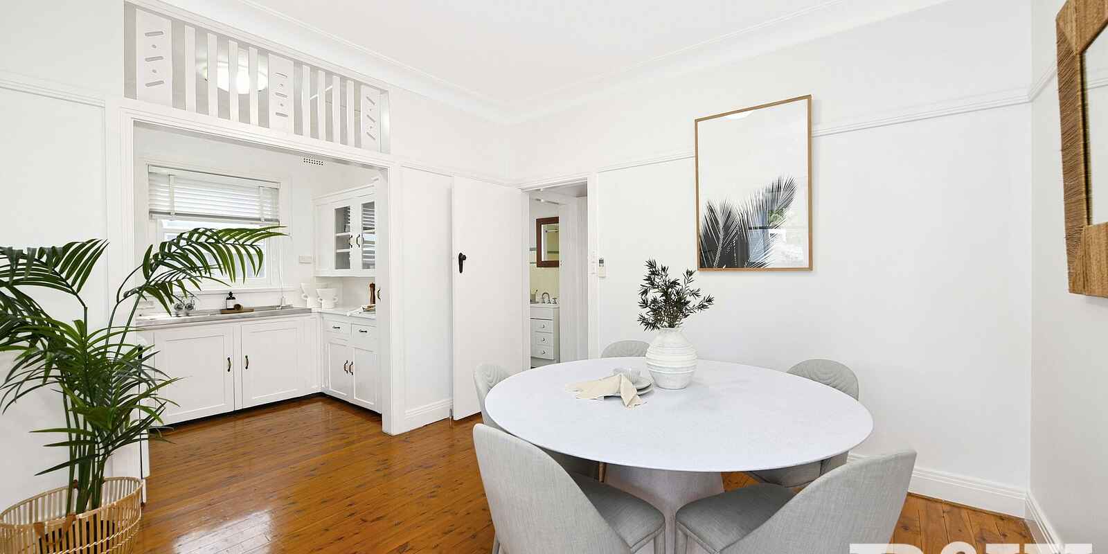 5  The Crescent  Russell Lea