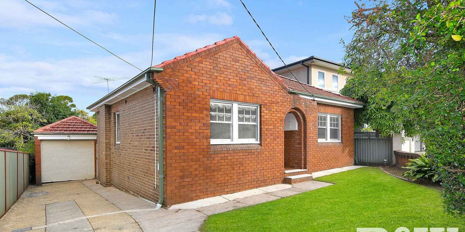 5  The Crescent  Russell Lea