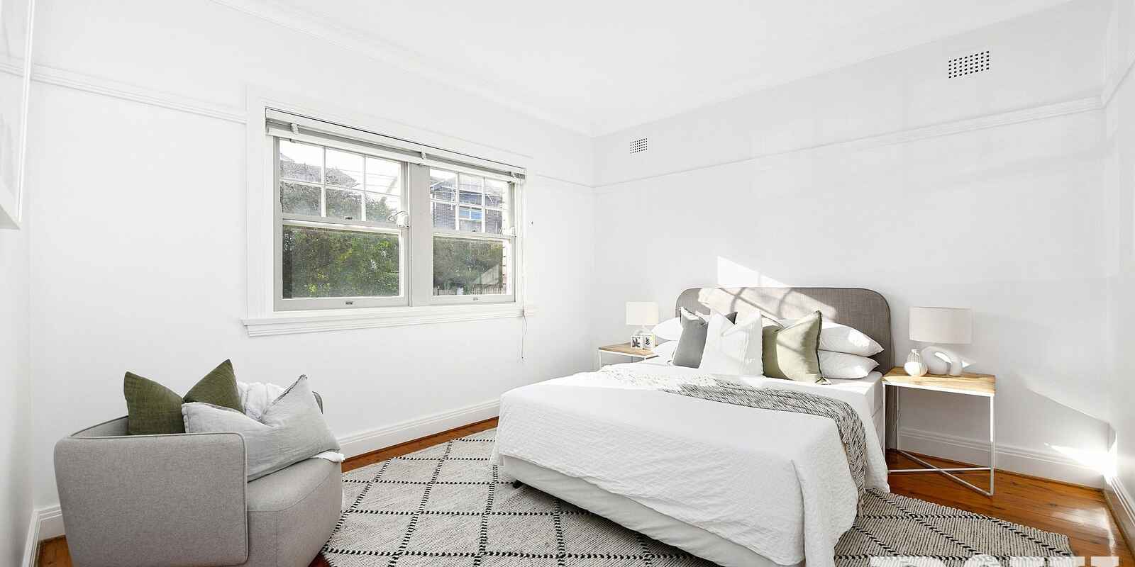 5  The Crescent  Russell Lea