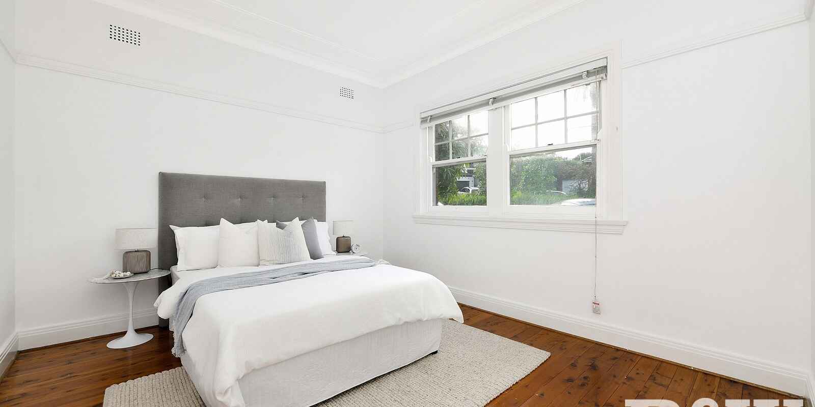 5  The Crescent  Russell Lea