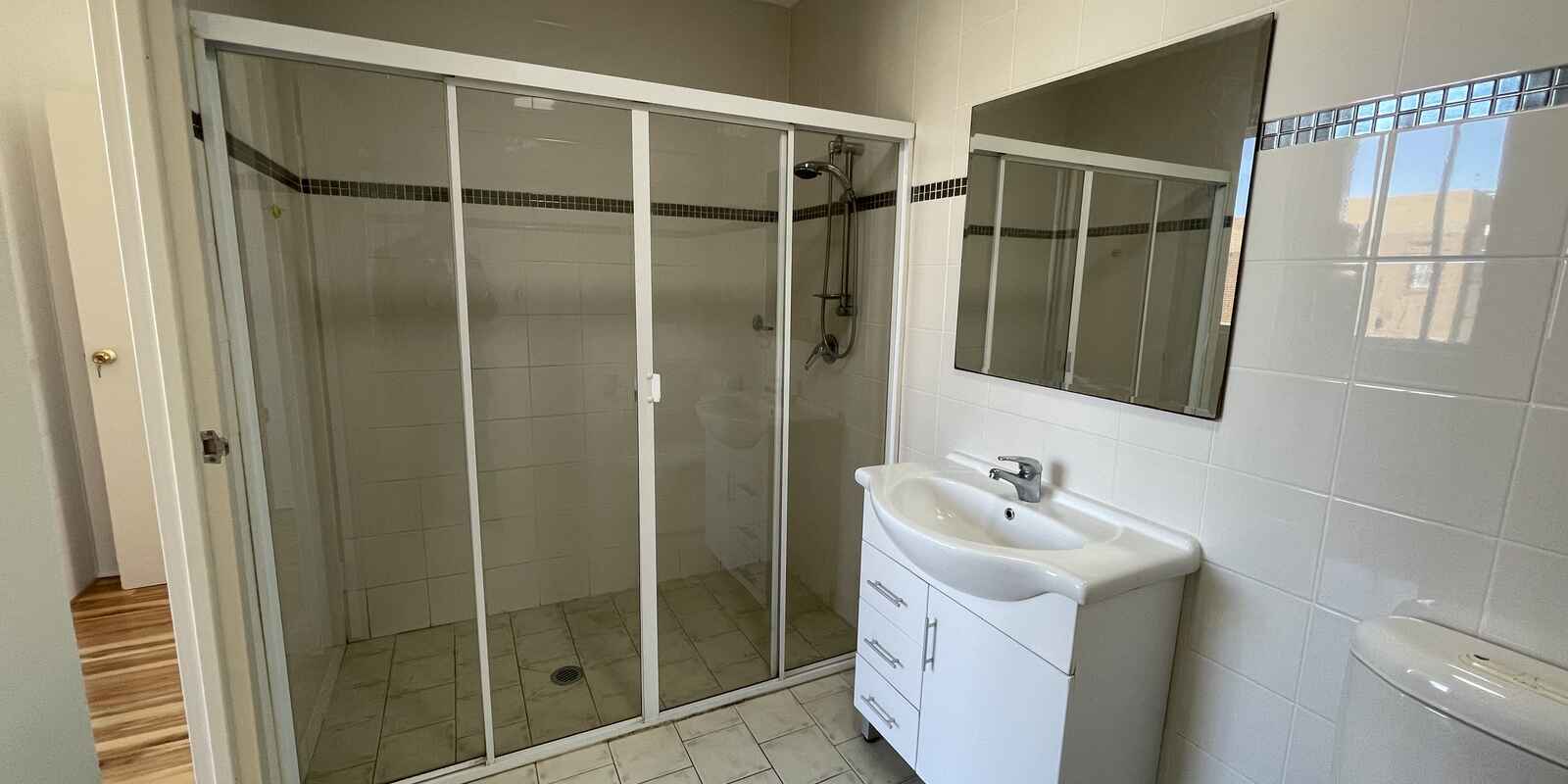 1411/57-59 Queen Street Auburn 1411/57-59 Queen Street Auburn