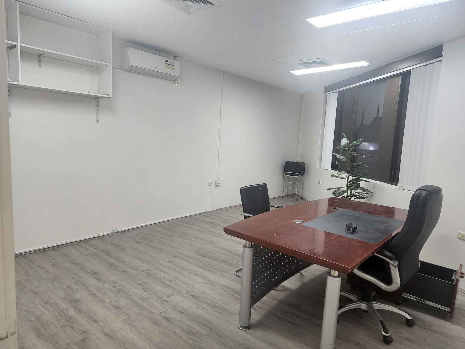 Suite 4, first floor/10 -14 Auburn Road Auburn