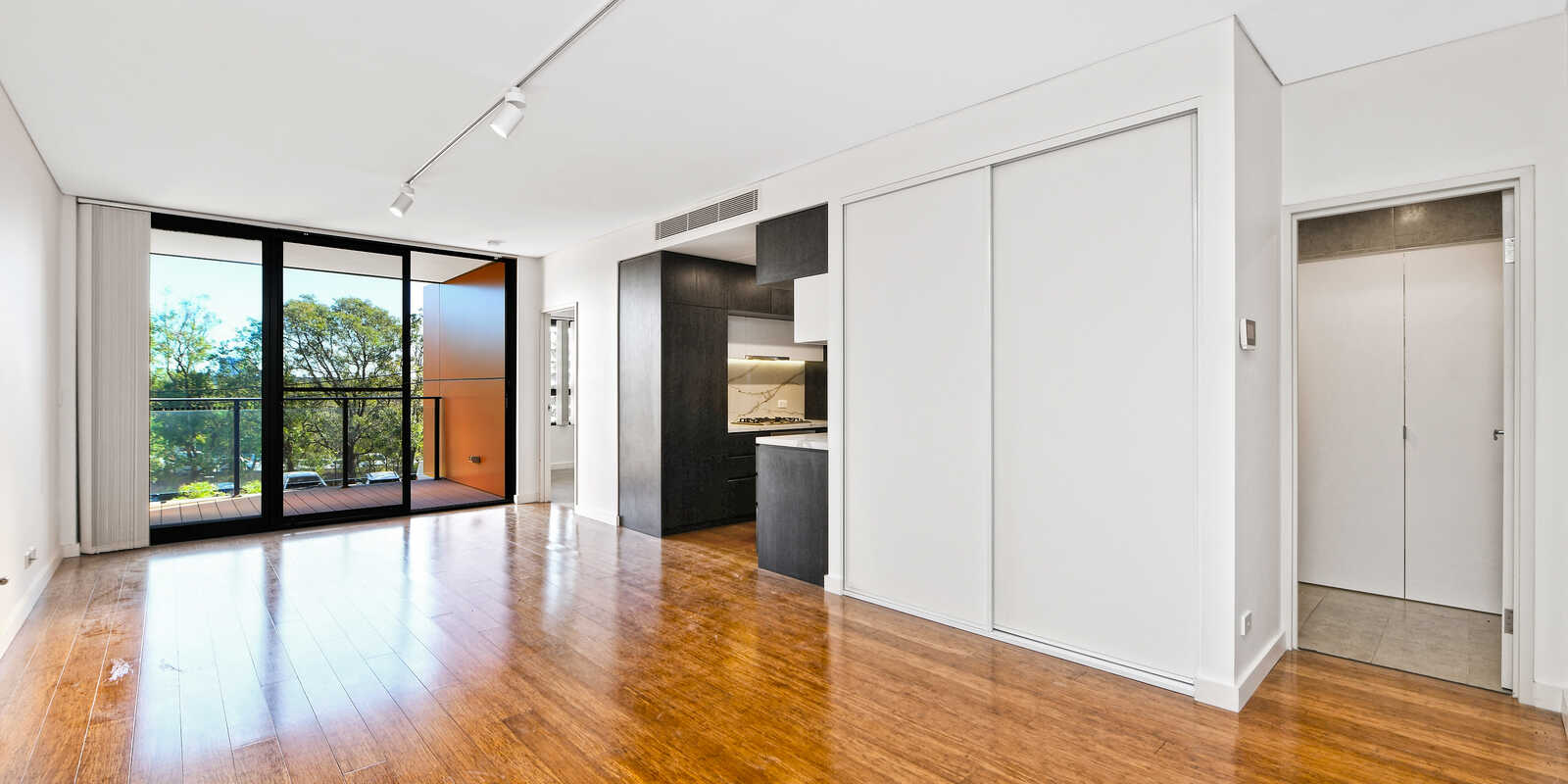 18/21 Bay Drive  Meadowbank