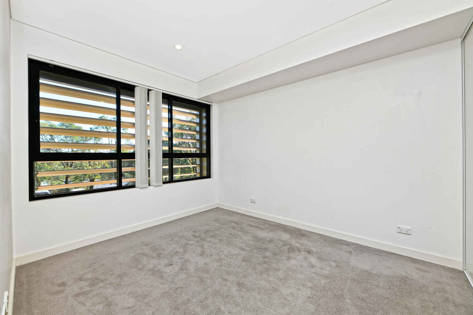 18/21 Bay Drive  Meadowbank